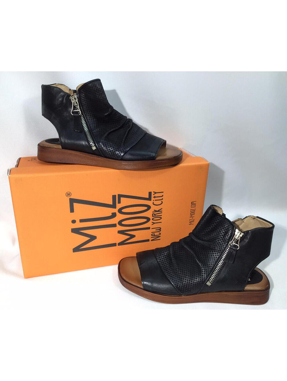 NEW Miz Mooz Leather Side-Zip Sandals - Goddess BLACK  Size 6